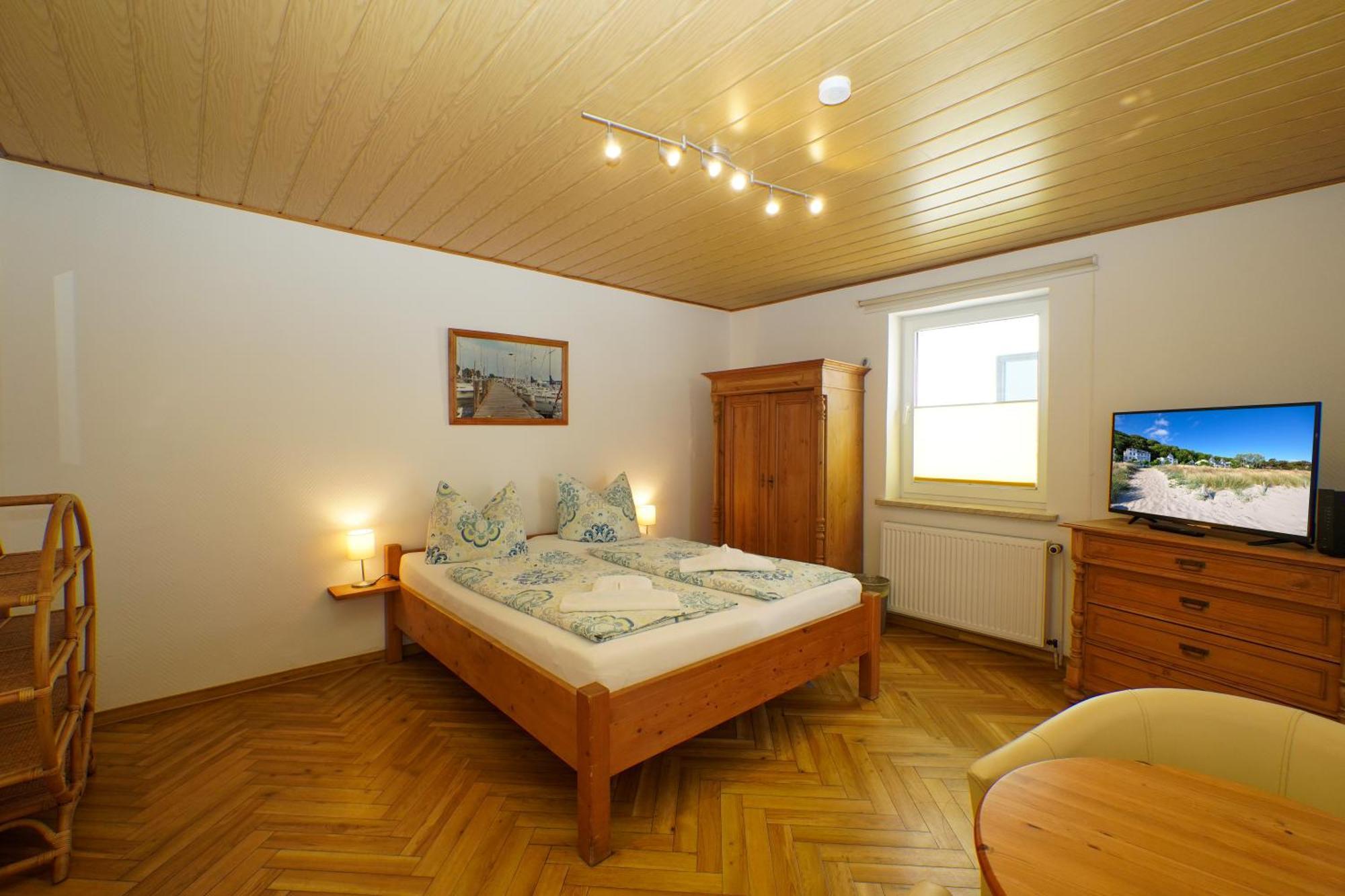Pension Middel Binz Buitenkant foto